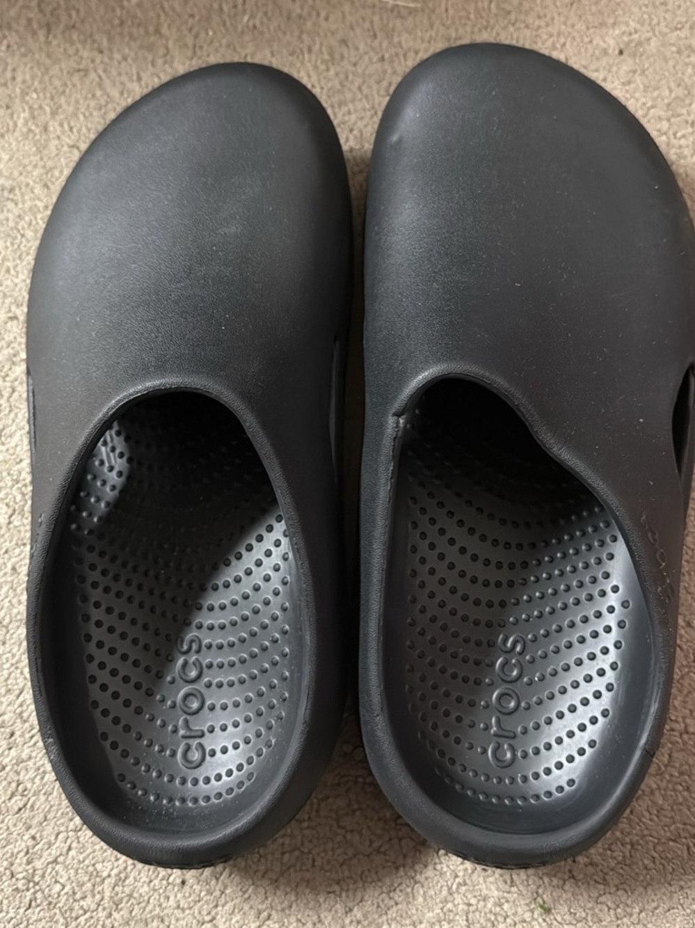 Crocs Mellow Recovery Clog Black
Men Size 5 Women's size 7